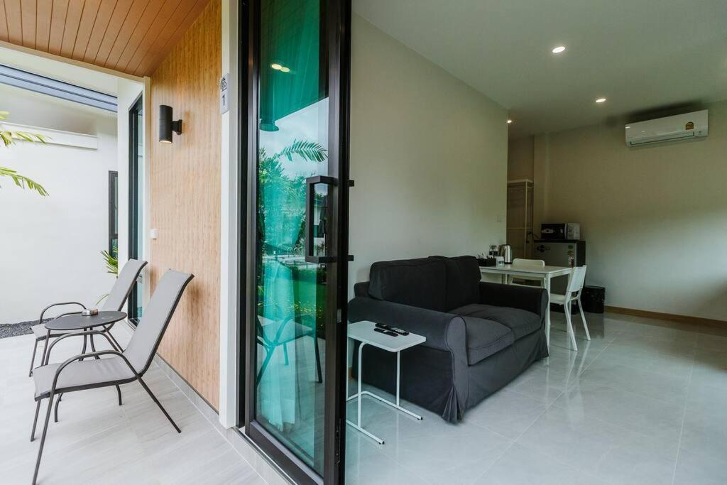 Cheeva Pool Villa Khao Lak Exteriör bild